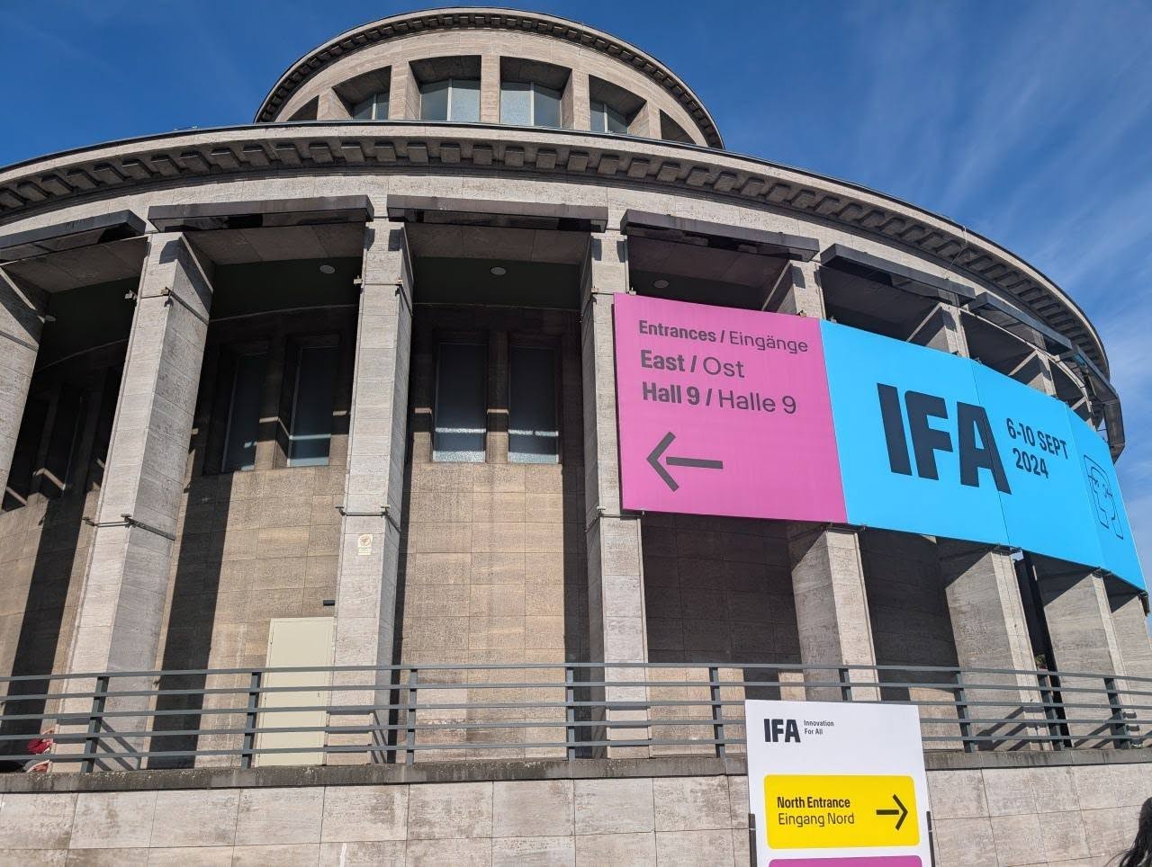 24.09.08~10 - 10 - Report: Tokyo Metropolitan Government and MetAI Exhibit at "IFA NEXT 2024," Europe's Most Popular Innovation Event